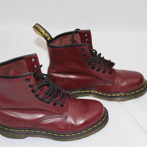 Doc Martens Boots Mens US Men 7 Women 8 Red Bordeaux Maroon Burgundy Oxblood - Picture 1 of 8